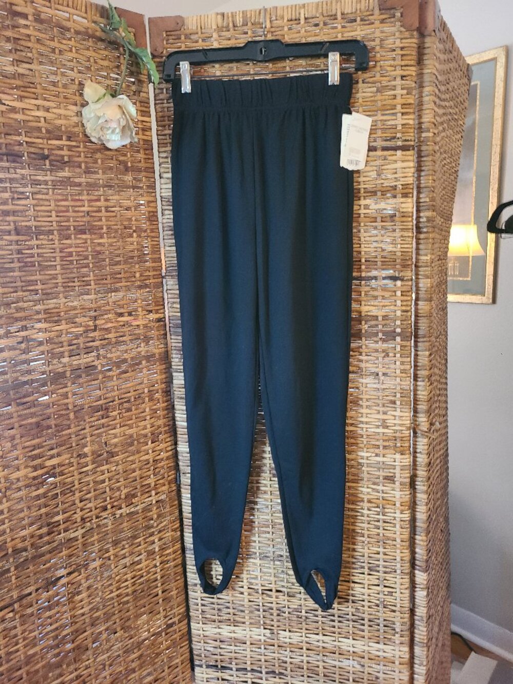 VTG NWT Honors Stirrup Pants Black SZ Small Short Average Length